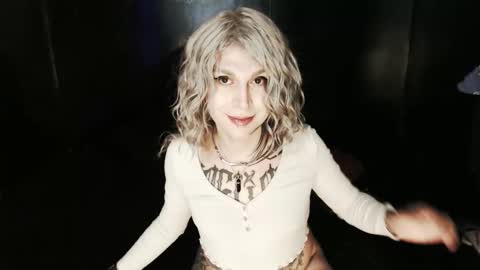 Nikki online show from 03/18/26, 02:37