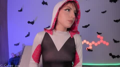  cyber zoe   online show from 11/06/25, 05:25