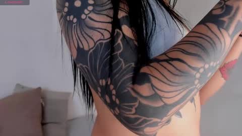 Cylie online show from 01/10/25, 01:09