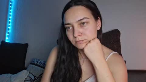 Snapshot of cyndee_winter chatting on 12/05/24, 07:06 Cyndee Winter online show from 12/05/24, 07:06