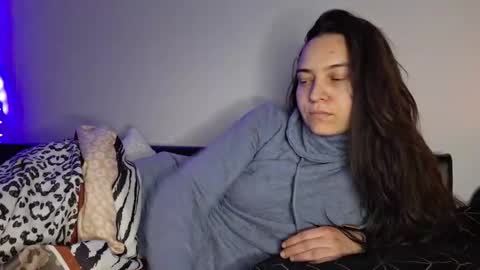 Snapshot of cyndee_winter chatting on 12/20/24, 06:24 Cyndee Winter online show from 12/20/24, 06:24