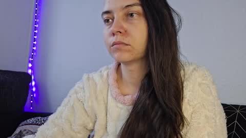 Snapshot of cyndee_winter chatting on 12/21/24, 11:44 Cyndee Winter online show from 12/21/24, 11:44