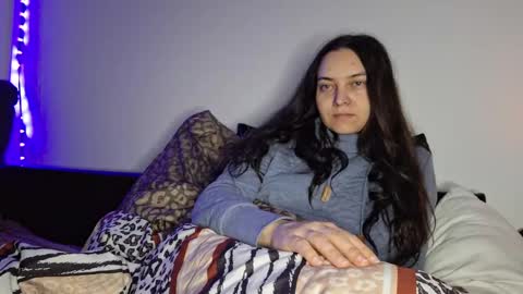 Snapshot of cyndee_winter chatting on 12/22/24, 03:33 Cyndee Winter online show from 12/22/24, 03:33