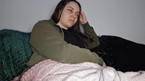 Snapshot of cyndee_winter chatting on 03/04/25, 06:07 Cyndee Winter online show from 03/04/25, 06:07