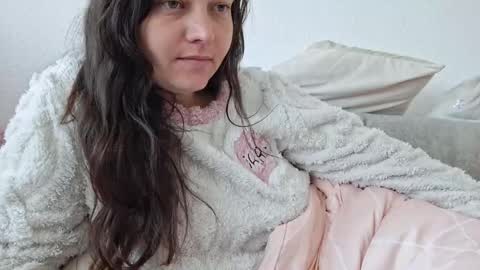 Snapshot of cyndee_winter chatting on 09/29/25, 07:46 Cyndee Winter online show from 09/29/25, 07:46