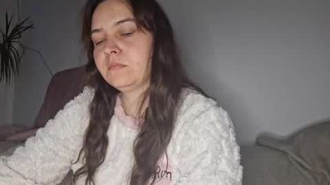 Snapshot of cyndee_winter chatting on 10/05/25, 04:27 Cyndee Winter online show from 10/05/25, 04:27