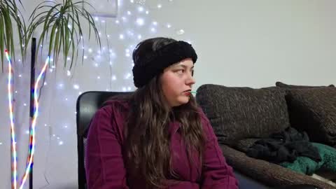 Snapshot of cyndee_winter chatting on 02/03/26, 06:46 Cyndee Winter online show from 02/03/26, 06:46