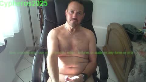 Snapshot of cypheros2025 chatting on 10/08/25, 03:20 Chris online show from 10/08/25, 03:20