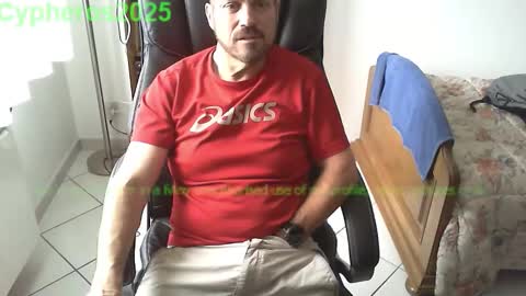 Snapshot of cypheros2025 chatting on 10/16/25, 08:59 Chris online show from 10/16/25, 08:59