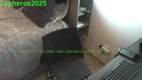 Snapshot of cypheros2025 chatting on 11/11/25, 04:51 Chris online show from 11/11/25, 04:51