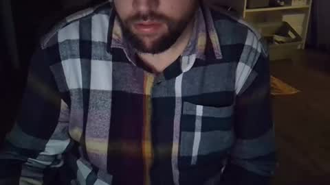 Snapshot of cyrsug chatting on 10/27/25, 02:32 cyrsug online show from 10/27/25, 02:32