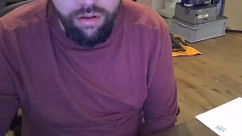 Snapshot of cyrsug chatting on 12/15/25, 05:55 cyrsug online show from 12/15/25, 05:55