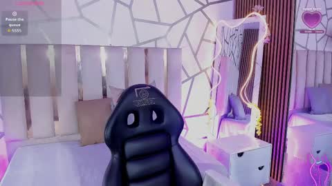 cyrus_tay online show from 04/30/26, 12:22