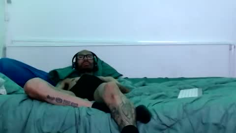 Snapshot of cyrusveal3 chatting on 06/13/26, 10:02 SkinnyTattedGuy online show from 06/13/26, 10:02