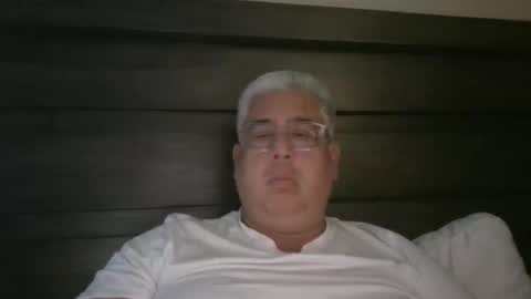 Snapshot of czar1974 chatting on 01/16/26, 01:04 czar1974 online show from 01/16/26, 01:04