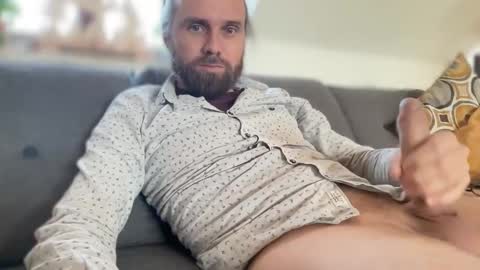 Snapshot of d0n_gi0vanni chatting on 01/19/25, 01:44 d0n_gi0vanni online show from 01/19/25, 01:44