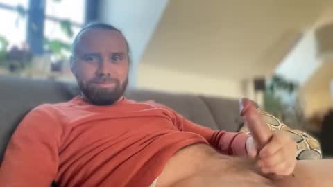 Snapshot of d0n_gi0vanni chatting on 12/02/25, 01:50 d0n_gi0vanni online show from 12/02/25, 01:50