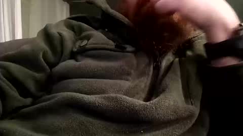 Snapshot of d1988 chatting on 09/29/25, 08:30 D online show from 09/29/25, 08:30