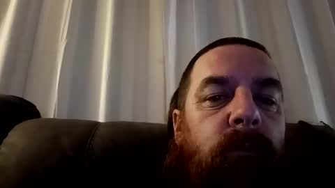 Snapshot of d1988 chatting on 11/17/25, 08:31 D online show from 11/17/25, 08:31