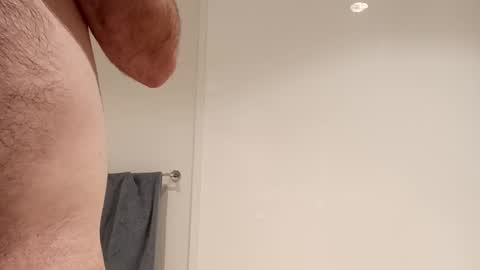 Snapshot of d1988 chatting on 12/16/25, 09:14 D online show from 12/16/25, 09:14