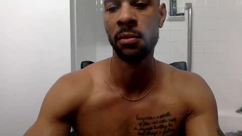 Snapshot of d33d667696 chatting on 10/19/25, 04:35 Dday2 online show from 10/19/25, 04:35