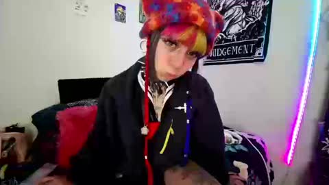 Snapshot of d3m0ny0_0 chatting on 01/16/26, 04:33 d3m0ny0_0 online show from 01/16/26, 04:33