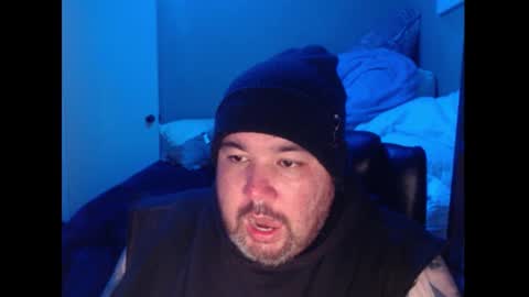 Snapshot of d____w chatting on 12/18/25, 01:06 d____w online show from 12/18/25, 01:06