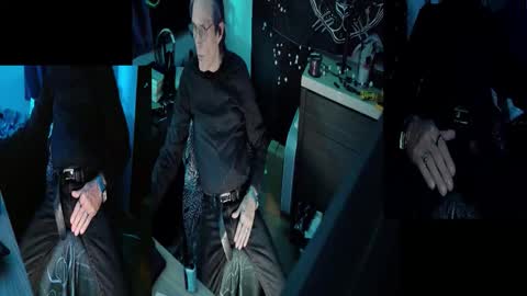 Snapshot of d_j_strokes chatting on 01/11/26, 09:36 Dave online show from 01/11/26, 09:36