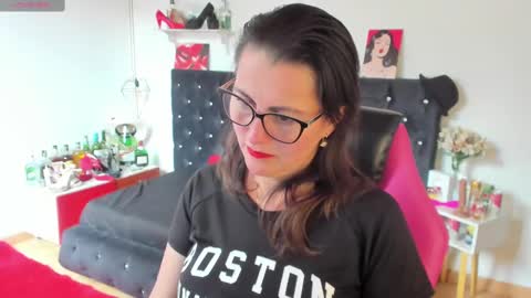 Mia  online show from 02/21/25, 07:43