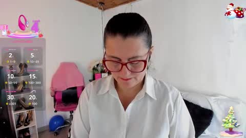 Mia  online show from 12/18/25, 11:38