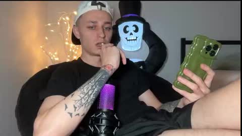 Snapshot of da_danya chatting on 10/11/25, 02:55 da_danya online show from 10/11/25, 02:55