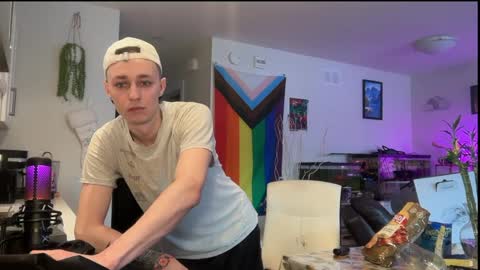 Snapshot of da_danya chatting on 03/23/26, 05:06 da_danya online show from 03/23/26, 05:06