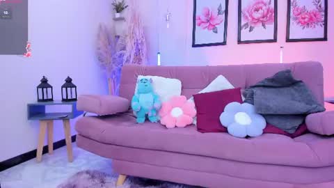 Snapshot of daaniela_moon chatting on 06/26/26, 11:58 Daniela online show from 06/26/26, 11:58