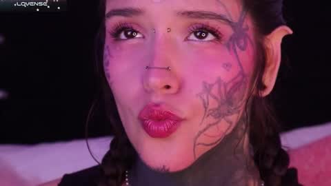 Darlene online show from 02/04/25, 05:45