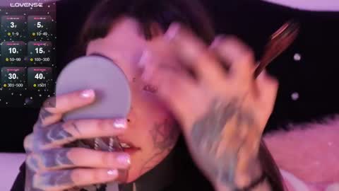 Darlene online show from 02/21/25, 12:16