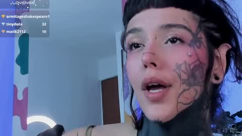 Darlene online show from 03/09/25, 01:04