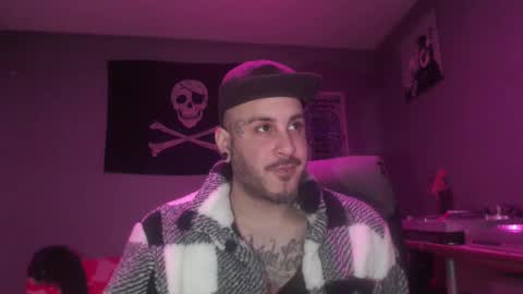 Snapshot of dabirdfree chatting on 01/27/25, 08:07 Destroyer online show from 01/27/25, 08:07