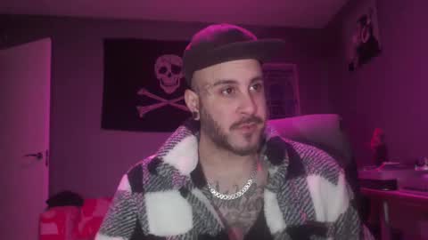 Snapshot of dabirdfree chatting on 02/07/25, 02:50 Destroyer online show from 02/07/25, 02:50