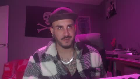 Snapshot of dabirdfree chatting on 11/02/25, 10:56 Destroyer online show from 11/02/25, 10:56