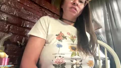 Snapshot of dabqueen_1994 chatting on 06/07/26, 09:07 dabqueen_1994 online show from 06/07/26, 09:07