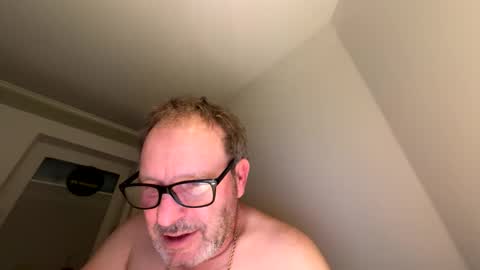 Snapshot of dachdecker7269 chatting on 02/05/26, 05:23 dachdecker7269 online show from 02/05/26, 05:23