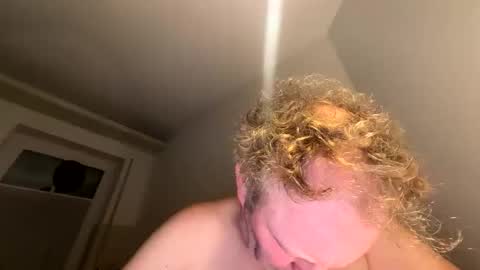 Snapshot of dachdecker7269 chatting on 02/24/26, 05:05 dachdecker7269 online show from 02/24/26, 05:05