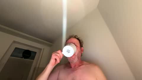 Snapshot of dachdecker7269 chatting on 02/25/26, 04:44 dachdecker7269 online show from 02/25/26, 04:44