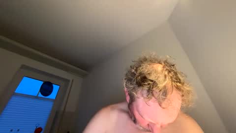 Snapshot of dachdecker7269 chatting on 03/14/26, 05:35 dachdecker7269 online show from 03/14/26, 05:35