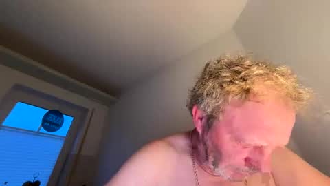 Snapshot of dachdecker7269 chatting on 03/15/26, 05:46 dachdecker7269 online show from 03/15/26, 05:46