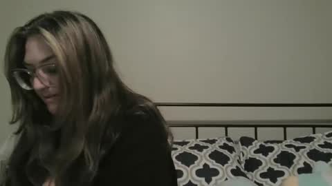 Snapshot of daddies_princesss chatting on 09/15/25, 11:05 daddies_princesss online show from 09/15/25, 11:05