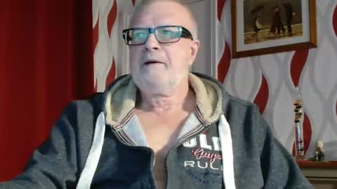 Snapshot of daddiescockforyou chatting on 12/02/24, 09:17 Brian ... online show from 12/02/24, 09:17