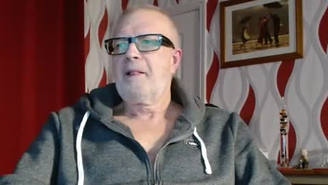 Snapshot of daddiescockforyou chatting on 12/08/24, 08:47 Brian ... online show from 12/08/24, 08:47