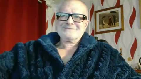 Snapshot of daddiescockforyou chatting on 11/26/25, 08:54 Brian ... online show from 11/26/25, 08:54