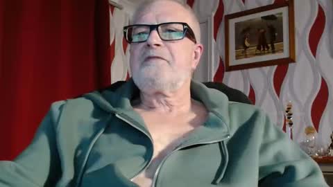 Snapshot of daddiescockforyou chatting on 03/25/26, 08:59 Brian ... online show from 03/25/26, 08:59